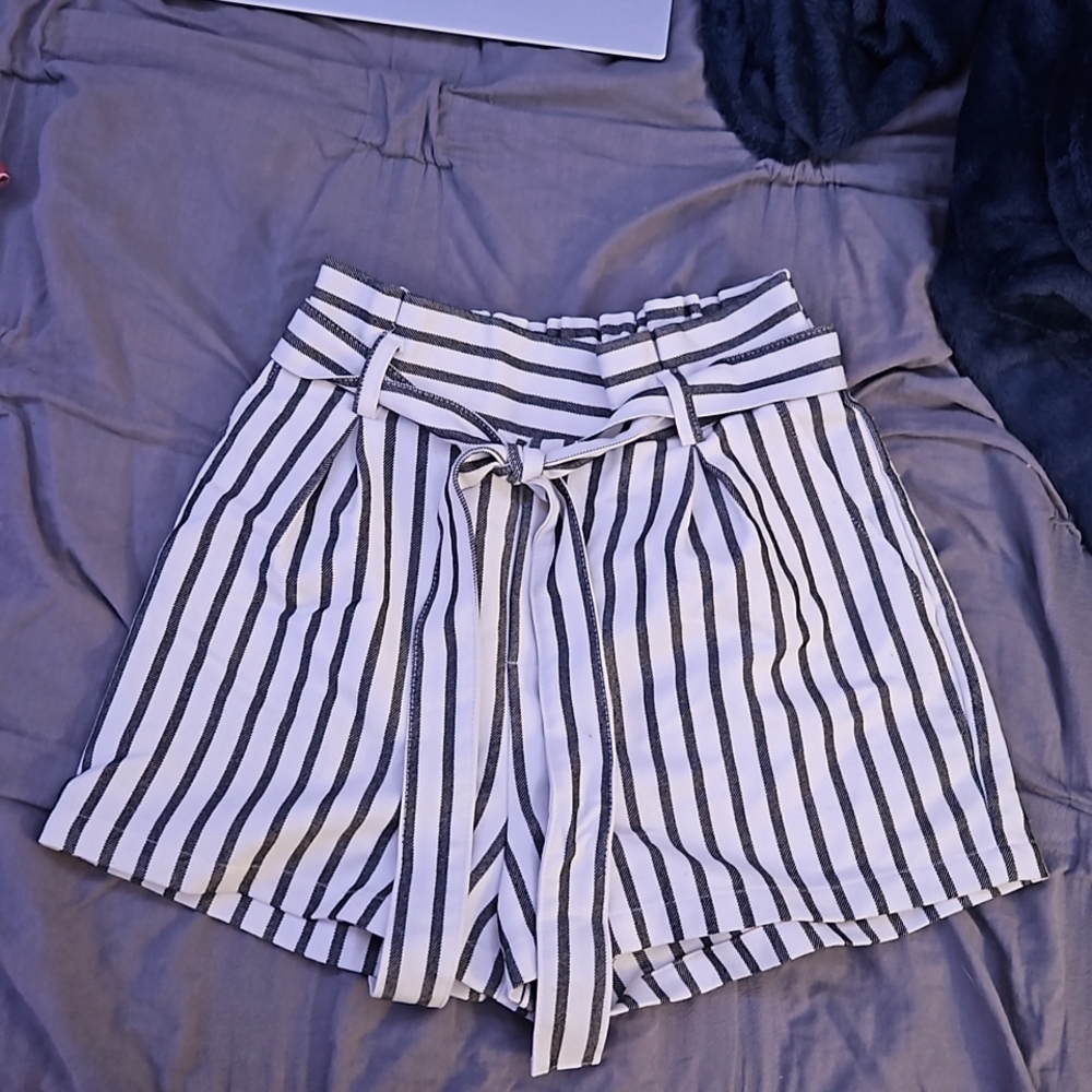 Forever 21 tie belt shorts